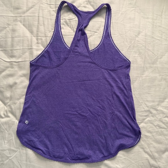 Lululemon 105f Singlet size 8 (Bruised Berry) - Picture 2 of 2